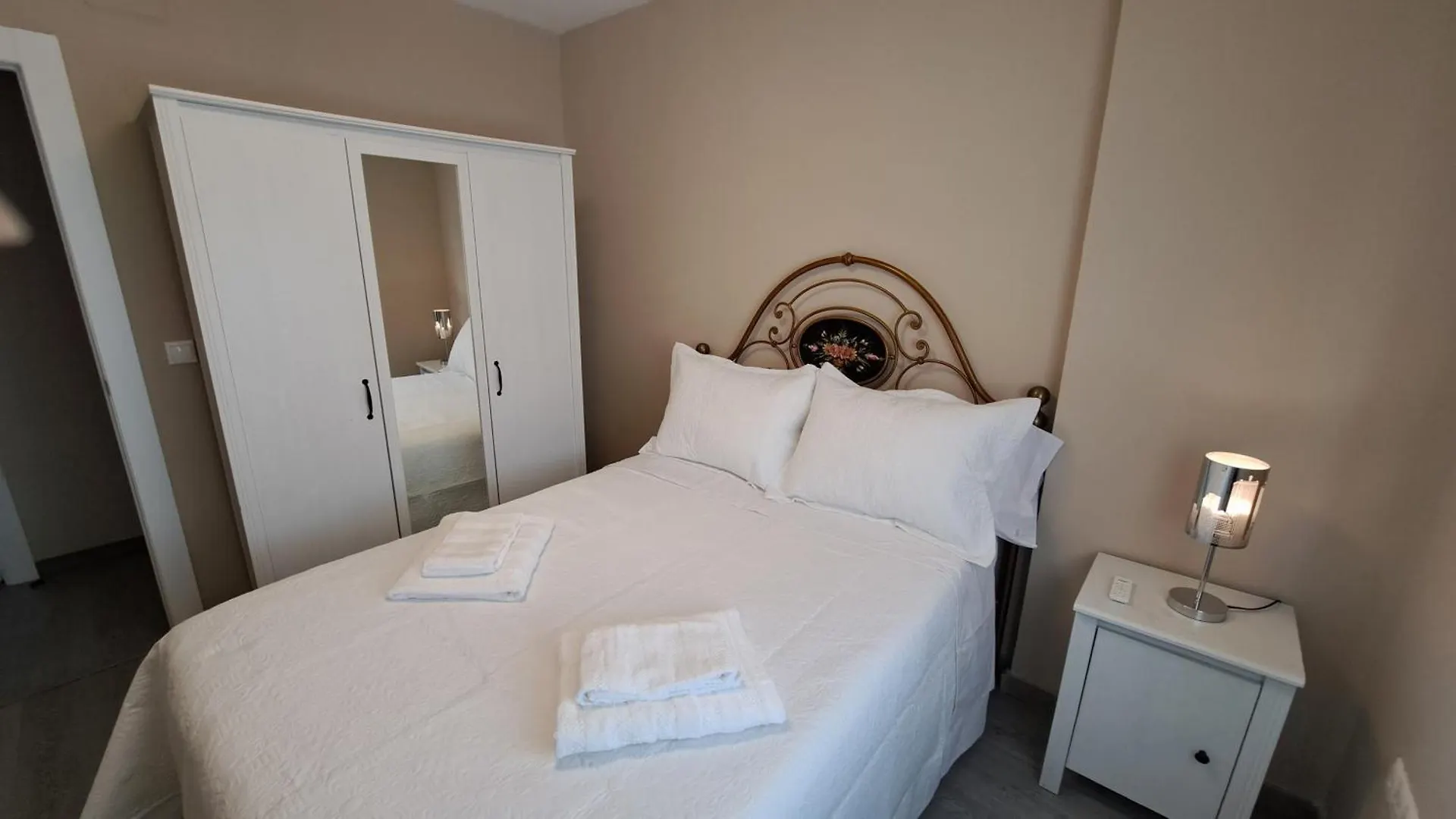 Apartamento Ventanas A La Historia Córdoba España